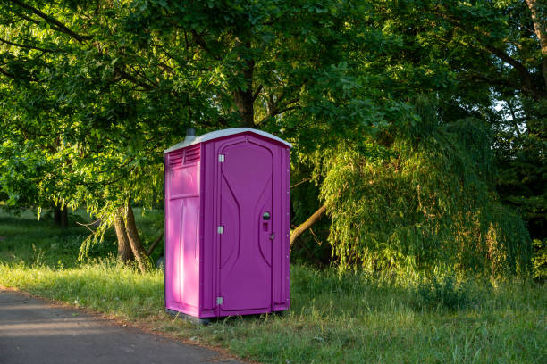 Best Portable bathroom rental  in Fallsburg, NY